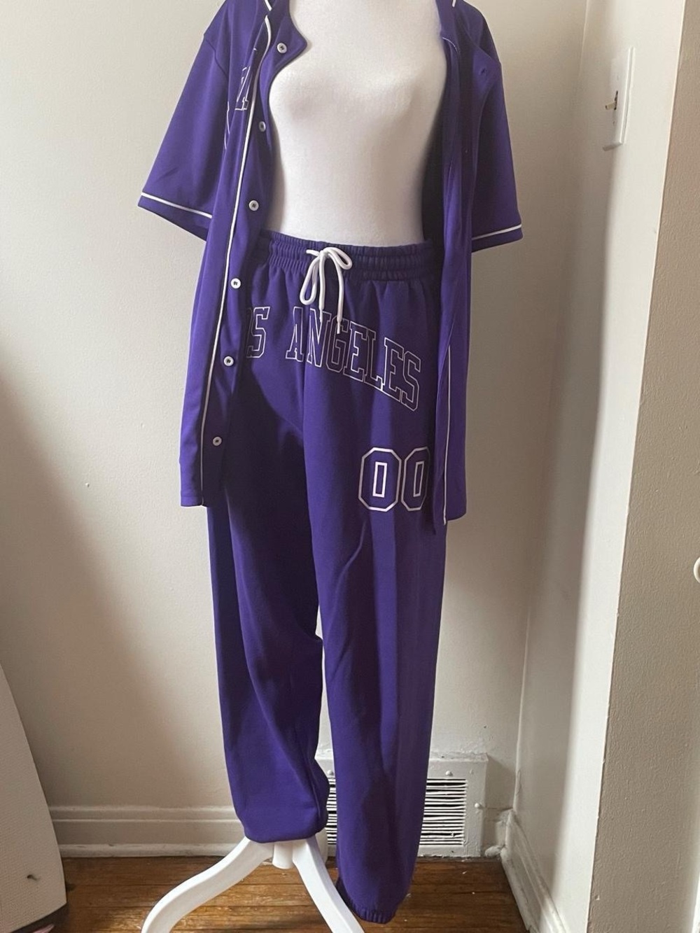 Two Piece Women’s Jogger Set | Los Angeles
